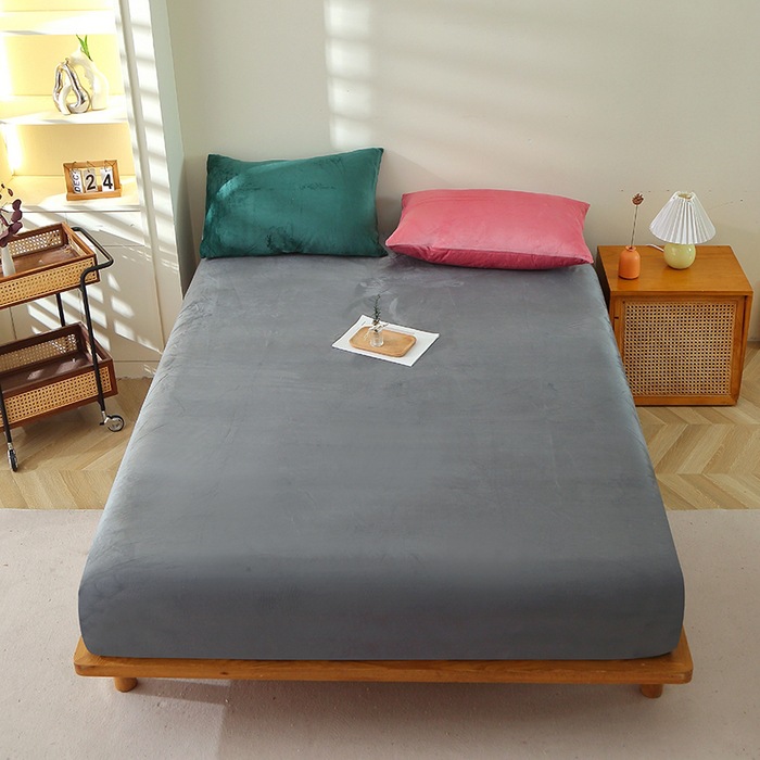 다크 그레이 + 믹스 앤 매치 베갯잇