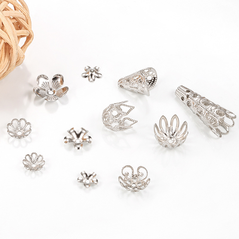 Casual, Simple Style Style 1 Piece 304 Stainless Steel Floral Flower Shape Bead Caps