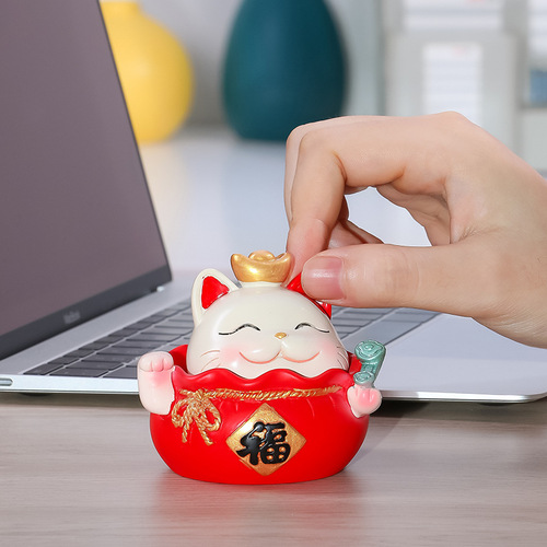 Home resin ornaments, cute and creative cartoon dolls, lucky cats, entrance desk decorations, drop shipping