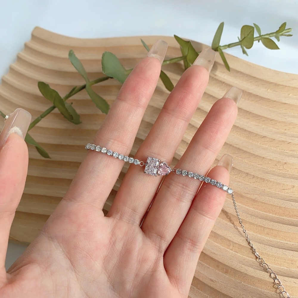 12g Weight 925 Sterling Silver Pendant Material Bracelets Classification 925 sterling silver Chain Material box chain Chain Type 1 Piece Quantity Date, Tea Party Occasion 925 Sterling Silver Material Heart Shape Pattern Women's Gender Plating Design Simple Style, Classic Style Style 925 Sterling Silver Box Chain Bracelets Simple Style Classic Style 13
