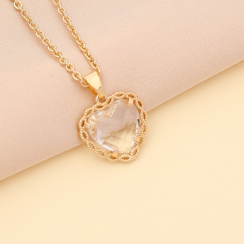 Fashion Multicolor Heart-shape Copper Necklace Wholesale display picture 8