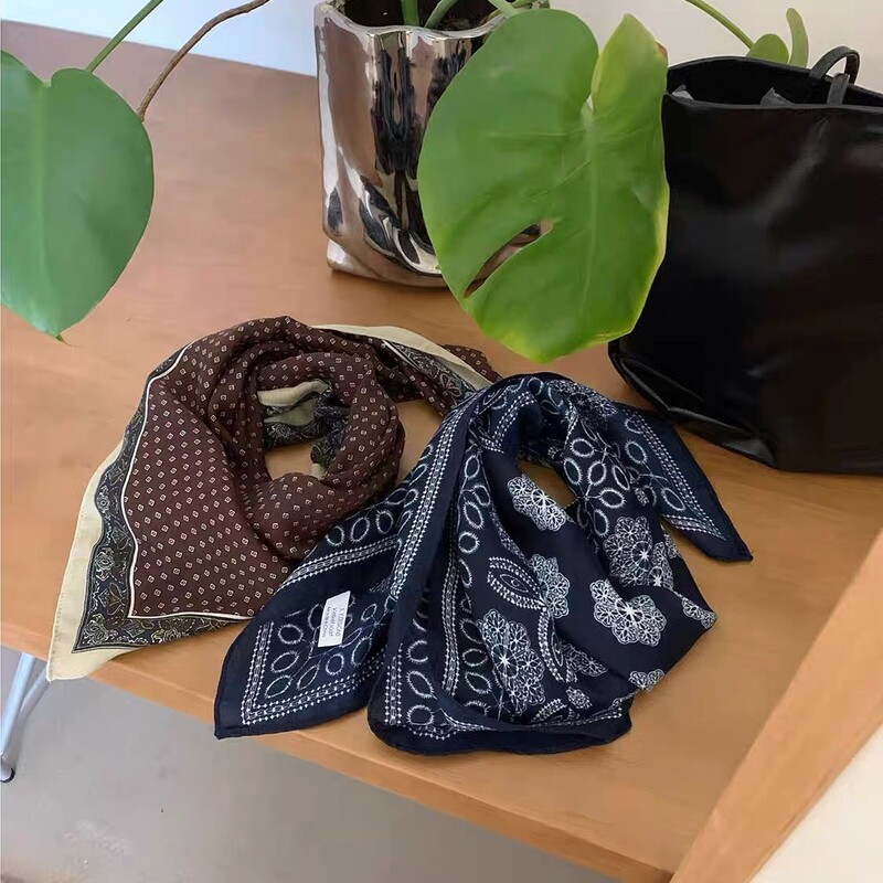 Factory Direct Sales 70 Square Scarves Wholesale Velvet Skin-Friendly Headscarf Shirt Suit Matching Neckerchief Silk Scarf Elegant