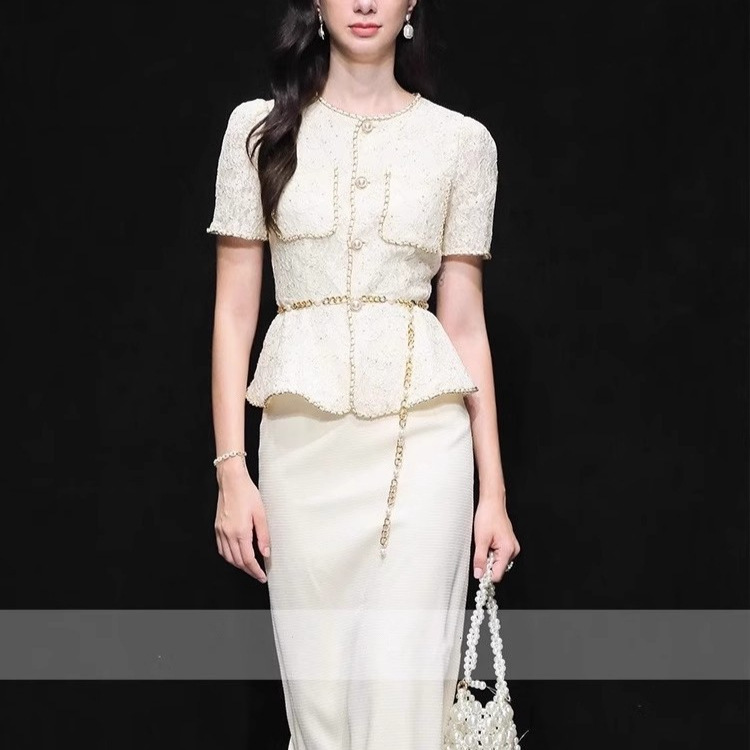 Summer New Women's Clothing Chanel Style Lace Short-sleeved Shirt Top One-step Slit Skirt Romantic suit Summer New Women's Clothing Chanel Style Lace Short-sleeved Shirt Top One-step Slit Skirt Romantic suit
