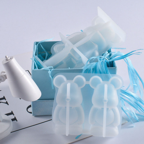 Poppy diy crystal glue aromatherapy plaster candle grinding tool cute violent bear semi-three-dimensional silicone mold