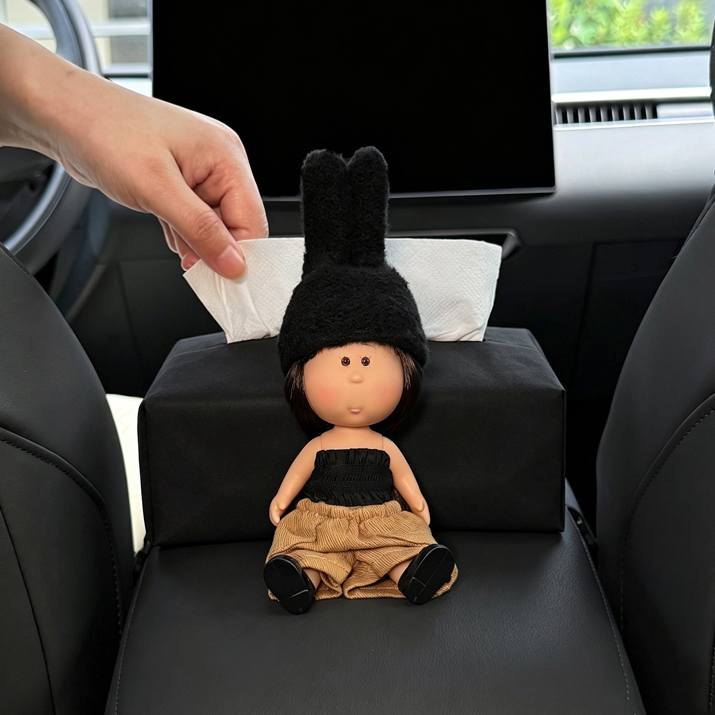2026 New Potato Sister Car Tissue Box, Car Interior Armrest Tissue Holder, Car Tissue Bag, Cute Design for Women