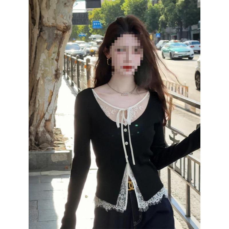 黑色蕾丝拼接假两件针织开衫女早秋季韩系氛围感穿搭修身短款上衣