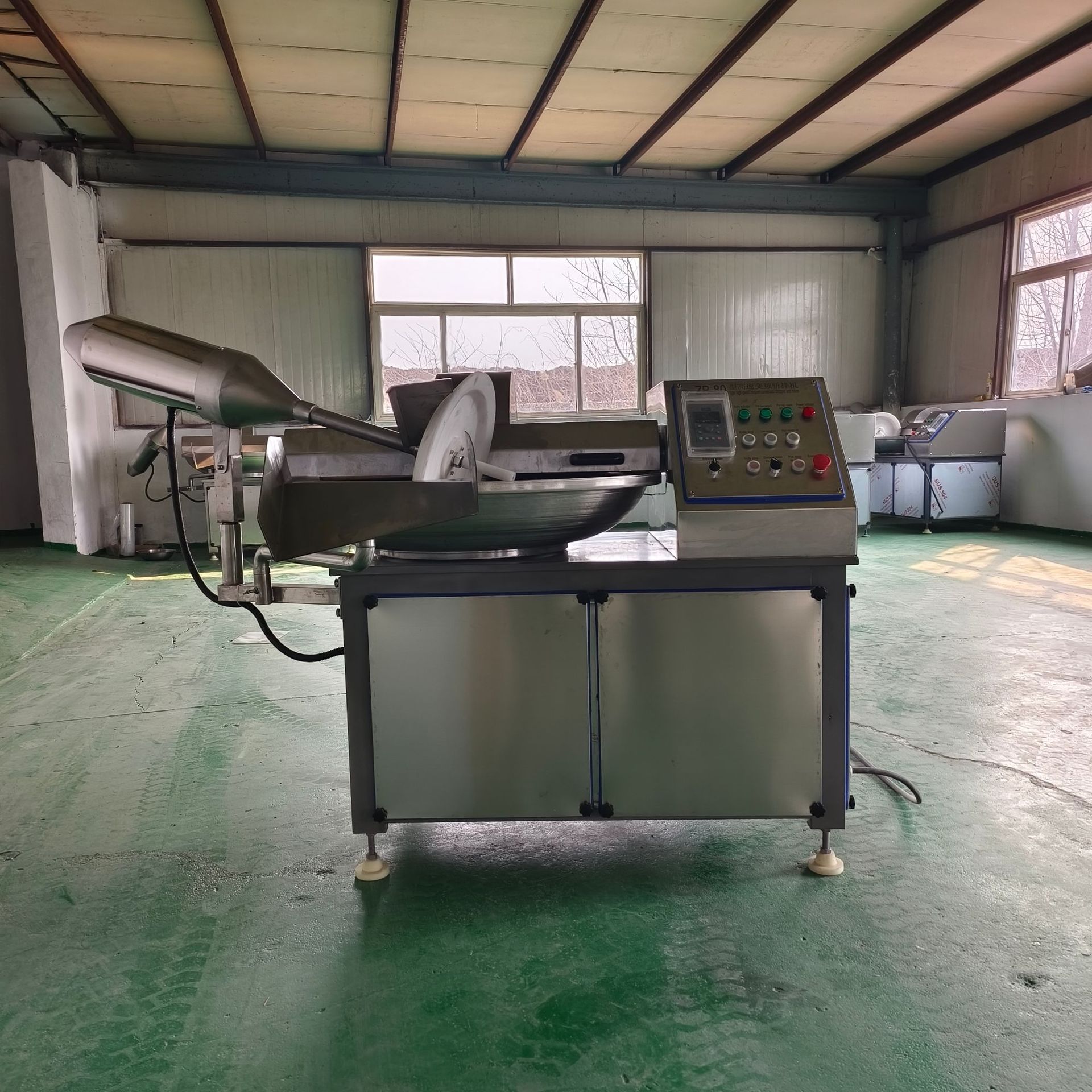 máquina de cocción de tofu, 1000 páginas de puré de pescado, máquina de corte de salchichas de jamón, grano para mascotas, pastel de camarón, equipo de corte de tofu comercial