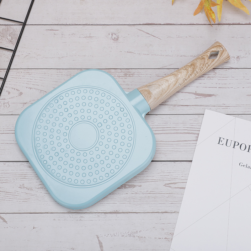 Huevos de hamburguesas para hornear bandeja de salsa