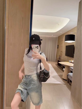 Cro Retro Denim Shorts for Women, Summer 2025 New High-Waisted Loose Slimming Straight Mid-Length Shorts