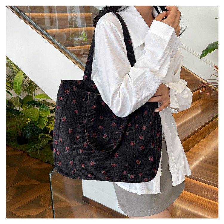 Women's Large Corduroy Strawberry Streetwear Sewing Thread Square Zipper Handbag display picture 20