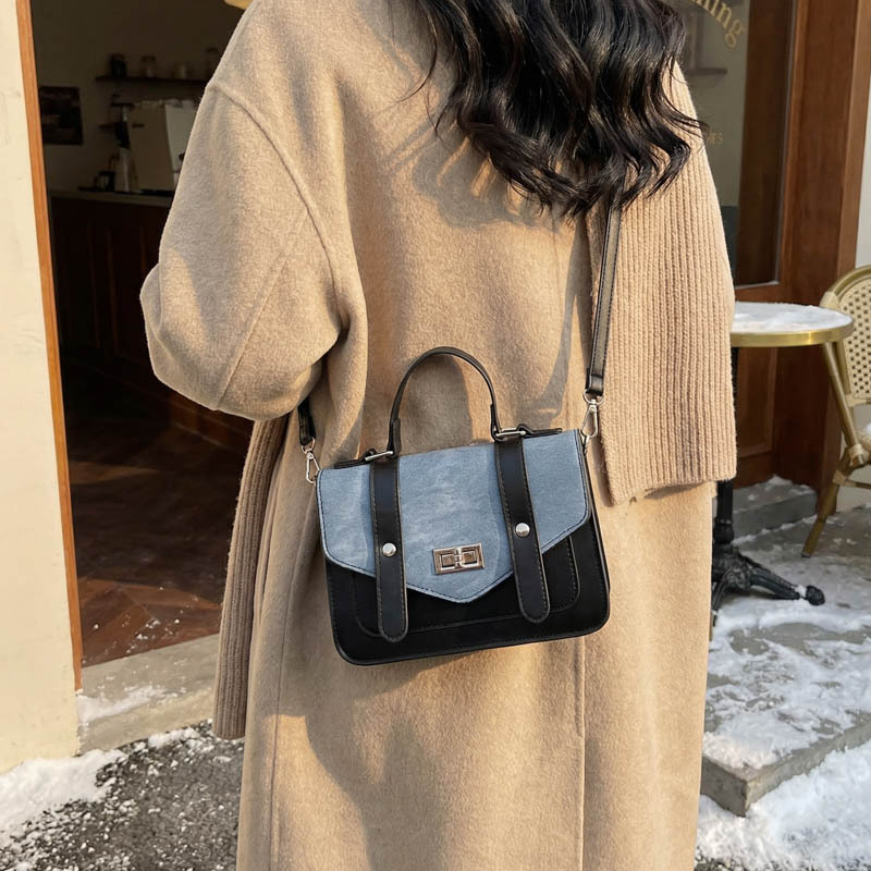 Casual bolso cuadrado simple 2026 nueva moda de color de gran capacidad de transporte de hombro bolso de mano mujer