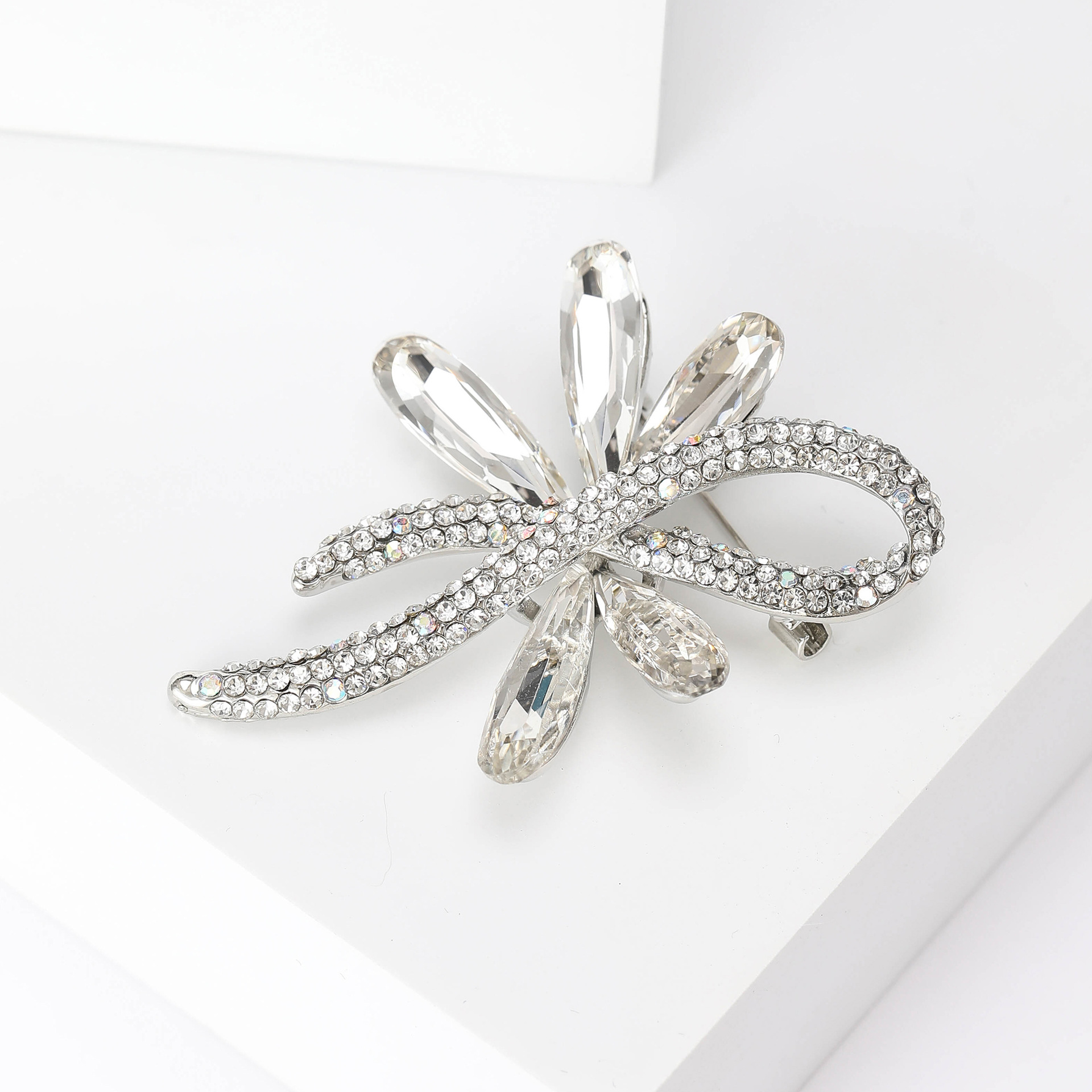 15g Weight Rhinestones Inlay Material Brooches Classification Holiday Occasion Alloy Material Bow Knot Pattern Women's Gender Inlay Design Pin Bow Knot Alloy Inlay Rhinestones Women's Brooches 11