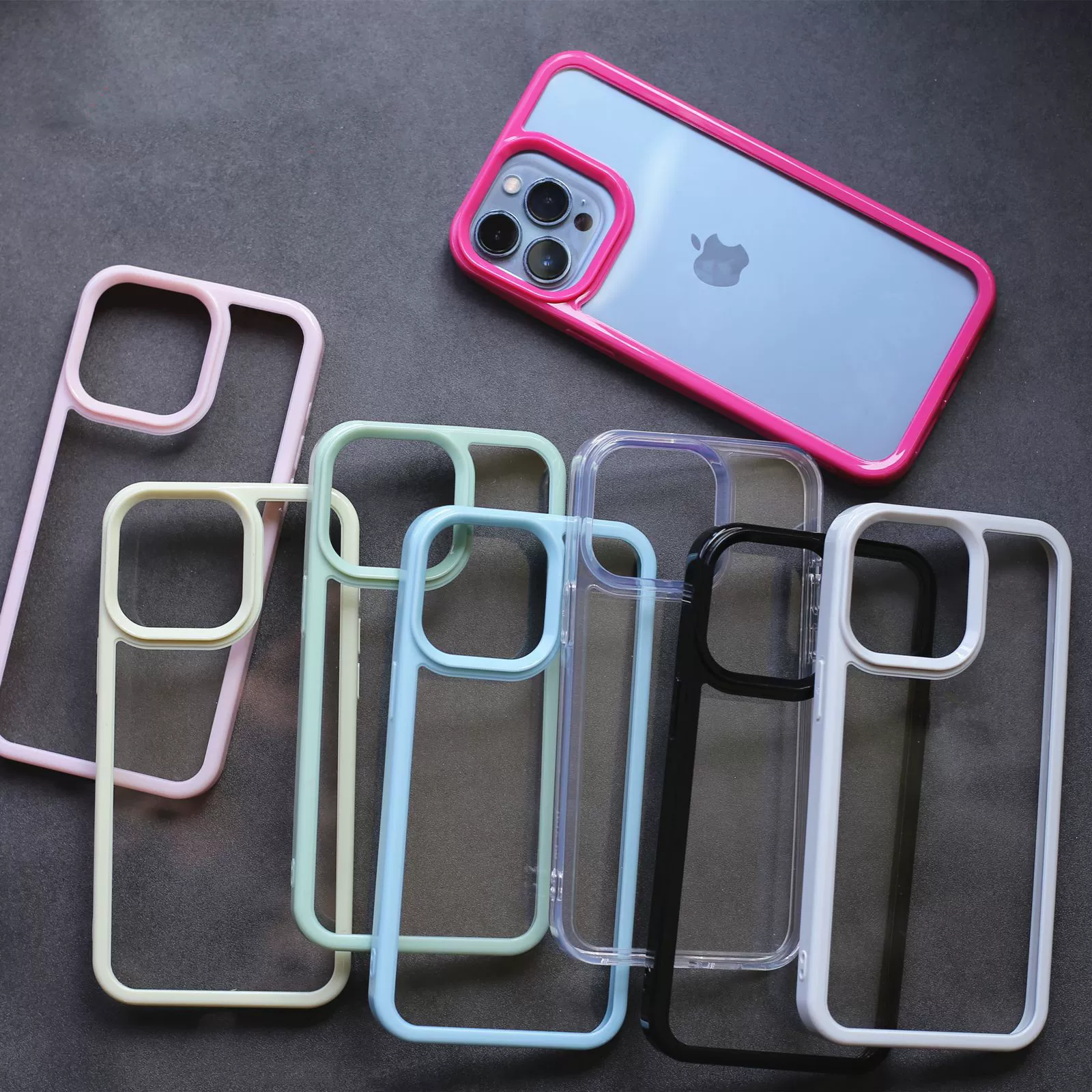 Подходит для Apple 17 Pro Max, корпус с канавками, iPhone 16/15 Pro Max, материал для телефона: карамельный цвет, клей-крем.