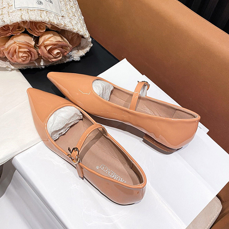Giày cao gót nữ mũi nhọn quai ngang da mềm gót thấp 1–3 cm — Màu hồng nude, Màu đen