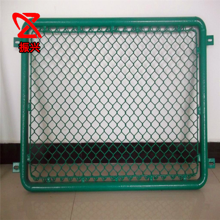 现货绿色球场围网 学校篮球场围栏网 运动场体育场操场勾花护栏网