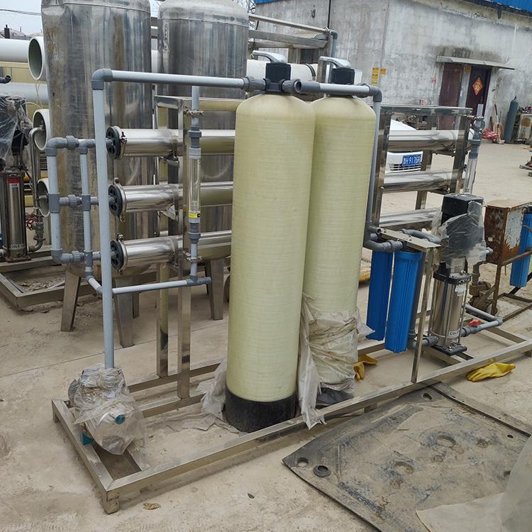 Equipo de producción de detergente de lavandería Máquina de llenado de detergente de lavandería Equipo de producción de urea para vehículos Tecnología de entrega