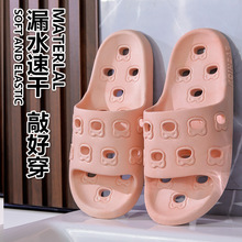 可爱小熊卡通拖鞋女士2025夏季新款防滑室内家居浴室情侣凉拖男潮