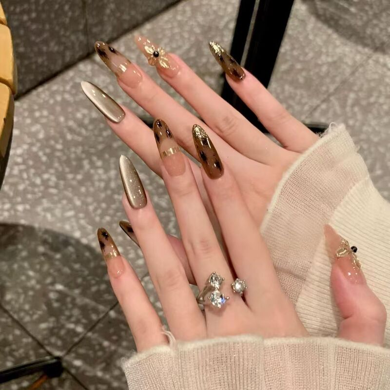 Handmade Metal Leopard Print Nails with Cat Eye Effect, French Amber 3D Floral Nail Pieces, Light Luxury Style, Sweet and Cool Manicure Handmade Metal Leopard Print Nails with Cat Eye Effect, French Amber 3D Floral Nail Pieces, Light Luxury Style, Sweet and Cool Manicure