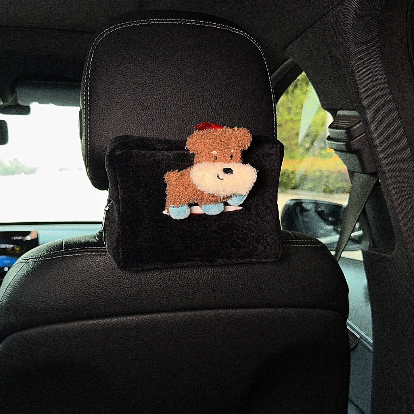 Cute car tissue box, adorable puppy design, hanging tissue holder for car seat back, car tissue cover for women