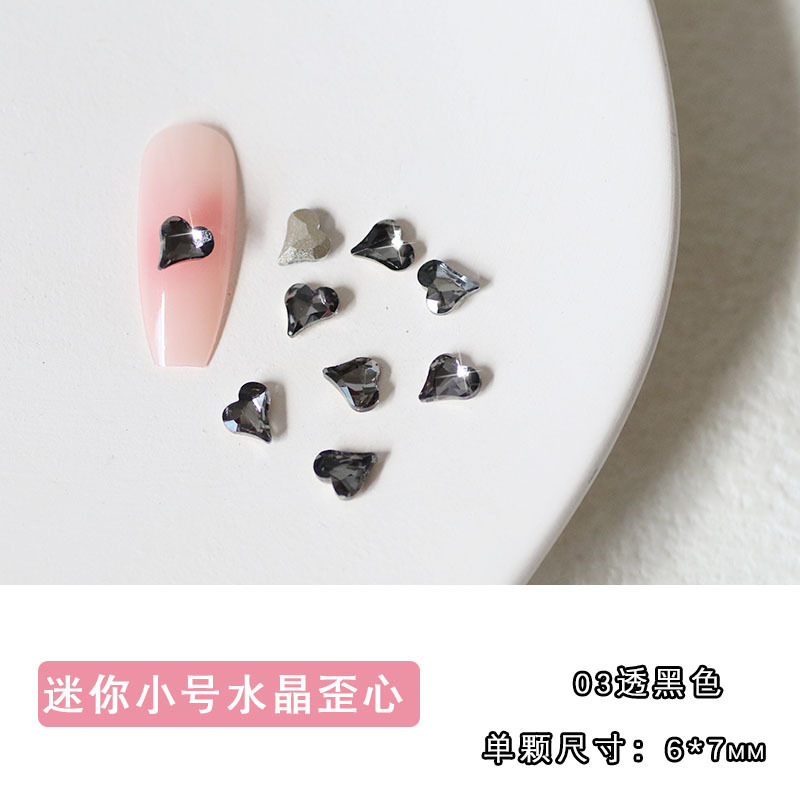 ネットの赤い爪の歪んだ心のドリルの小さいサイズのミニの尖った底の立体の水晶の愛の装飾品の豪華な超フラッシュガラスの桃の心のドリル|undefined