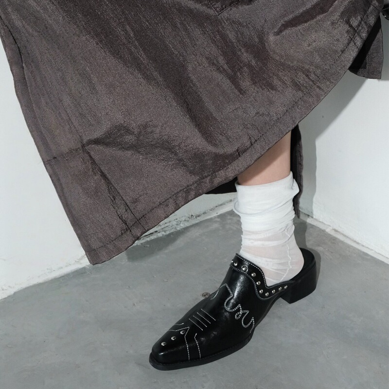 In Stock~Black Pointed-Toe Women's Shoes, Versatile for Spring and Summer, New Genuine Leather Retro Closed-Toe Chunky Heel Mules and Slippers for Women