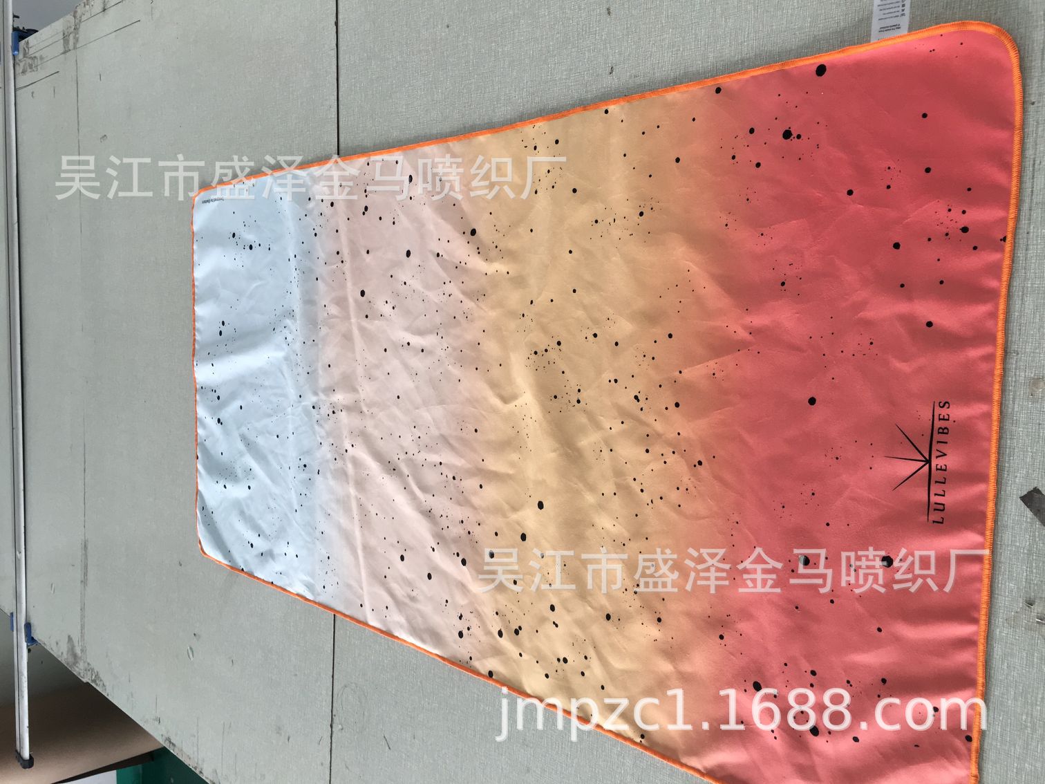 A1BCD64C3DC9D6F292262082552E92
