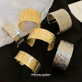 耳环;项链;耳钉