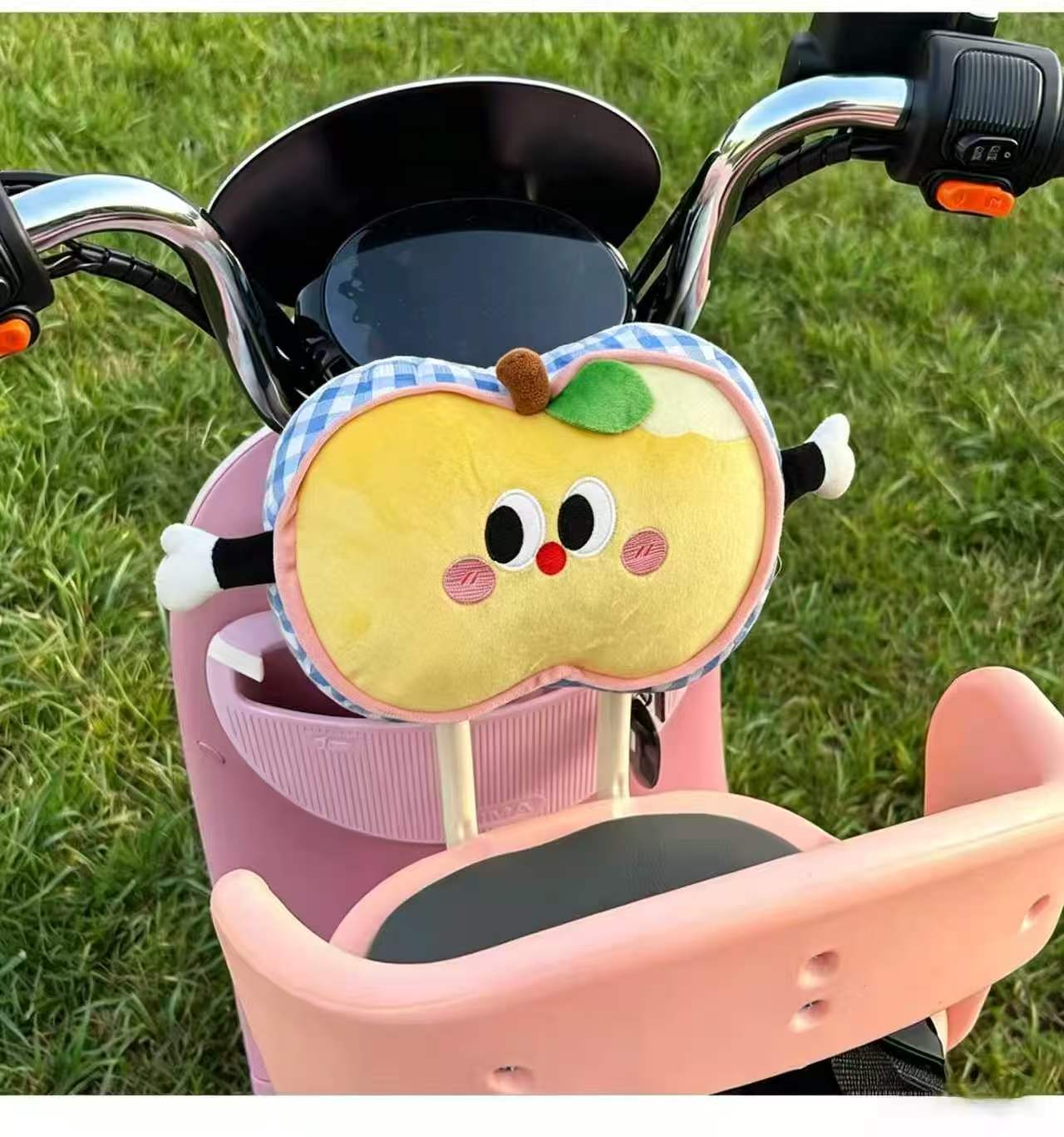 Cartoon Apple Electric Car Child Seat Special Anti-Collision Pad for Babies, Universal Front-Mounted Thick Protective Pad for Electric Vehicles