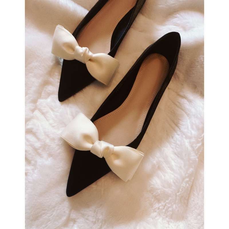 Pointed toe shoes women's new black bright glitter silk satin creamy-white bow black flat heel wedding shoes for women
