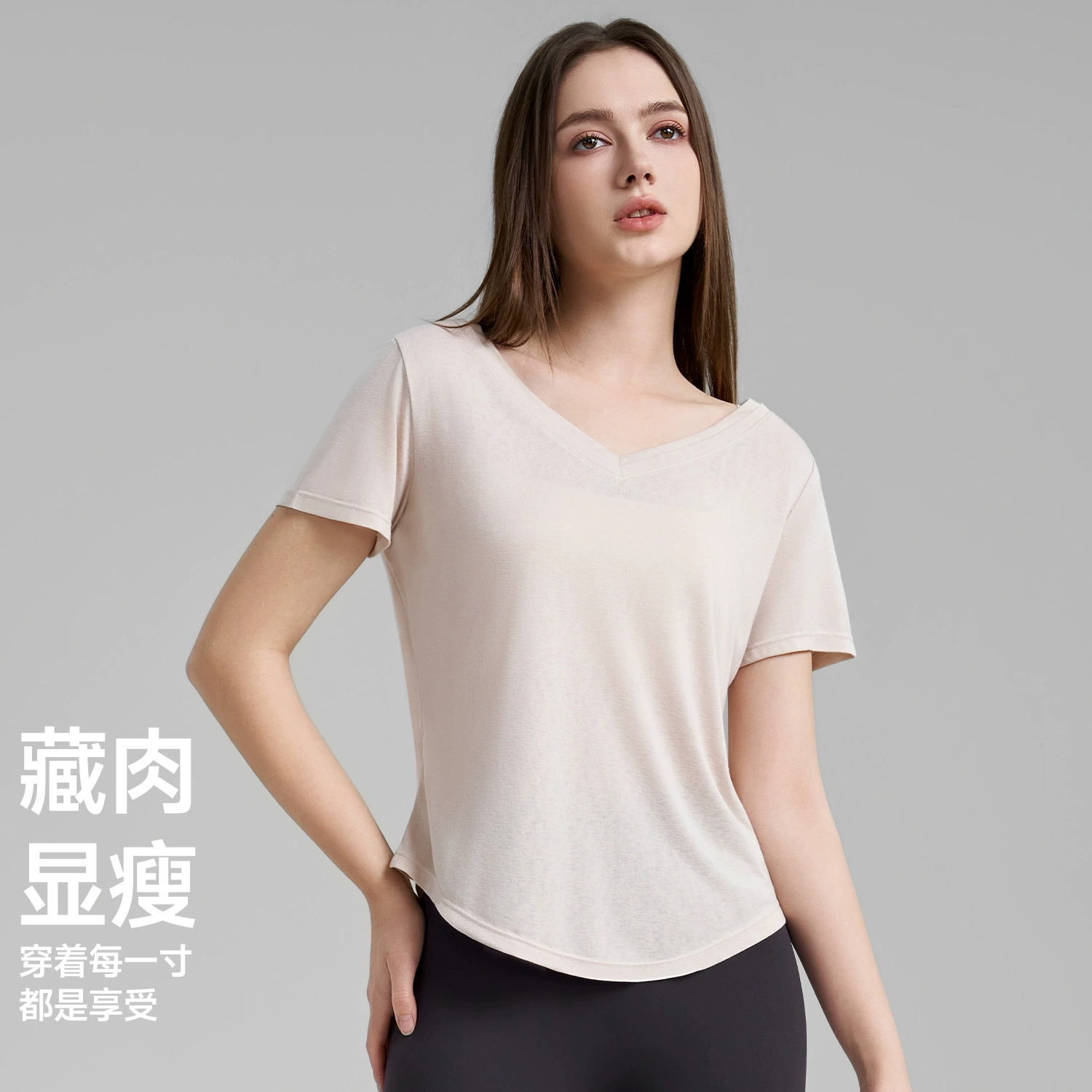 Футболка для йоги высокого уровня Женский поддельный два с низким V-образным вырезом Сексуальная красота фитнес с короткими рукавами свободная дышащая одежда для йоги блузка