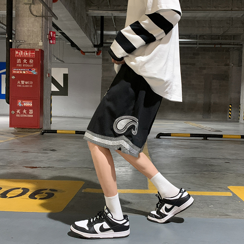 2024 pantalones cortos deportivos rectos de color sólido de verano por encima de la rodilla para hombres