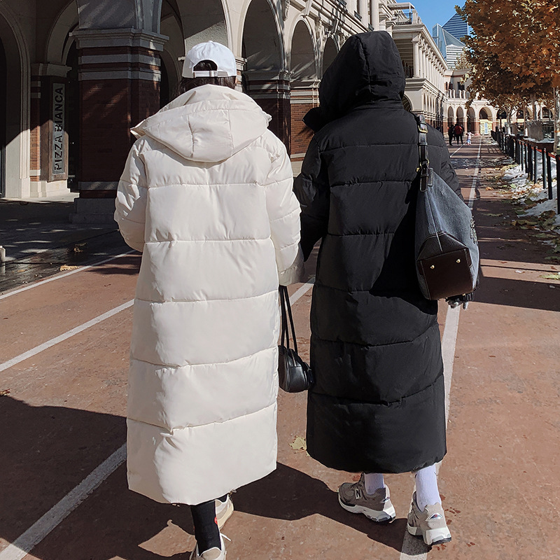 Invierno de 2025 nueva pareja negra larga a pie desnudo algodón chaqueta de la ópera china de la escuela de algodón