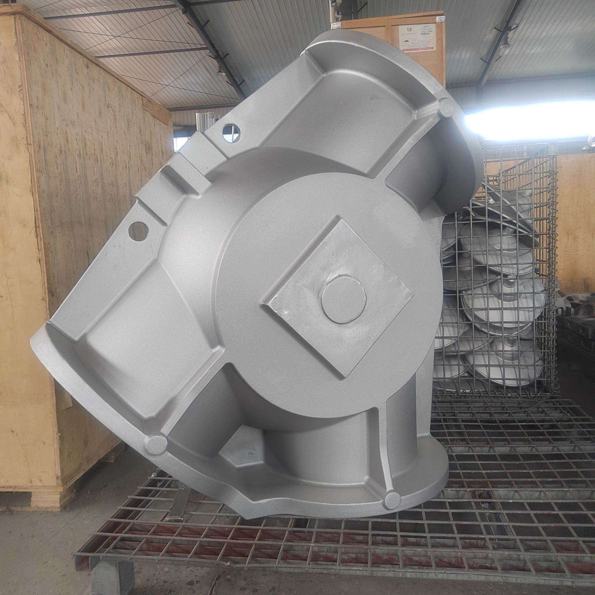 铝合金低压铸造阀体 大型铸铝件 铝合金三通阀门外壳加工