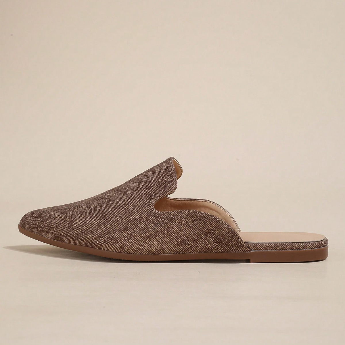 Naiste lamedad sussid Mugleri kingade ja poolsandaalidega_voghion.com