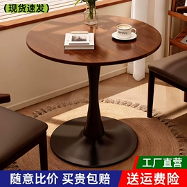 实木床;餐桌;电脑桌
