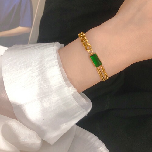 Titanium steel European and American fashion ins style niche design emerald temperament bracelet female personality simple hand jewelry