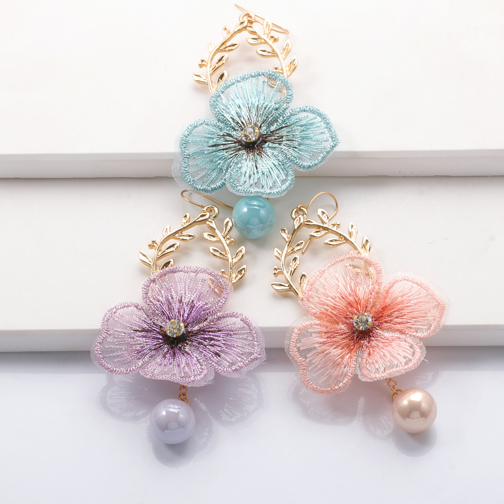 Bohemian Flower Mesh Petal Earrings Wholesale display picture 12