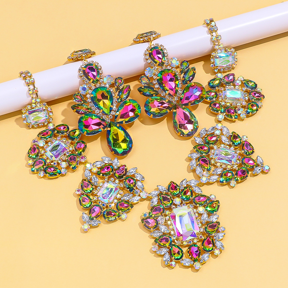 Venta caliente transfronteriza exagerada joyería traje rhinestone collar flash pendientes vestido accesorios conjunto de joyas