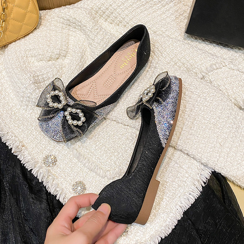  New Slip-on Flat Single Soft Sole Chickpea Shoes for Women, Gentle Match with Dresses, Fairy Grandmother Shoes with Late Wind