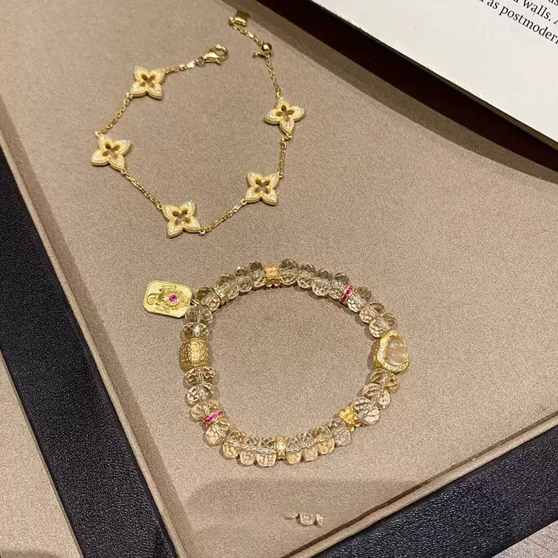 镂空点钻四芒星手链女轻奢千金感叠戴手饰高级感小众百搭串珠手链