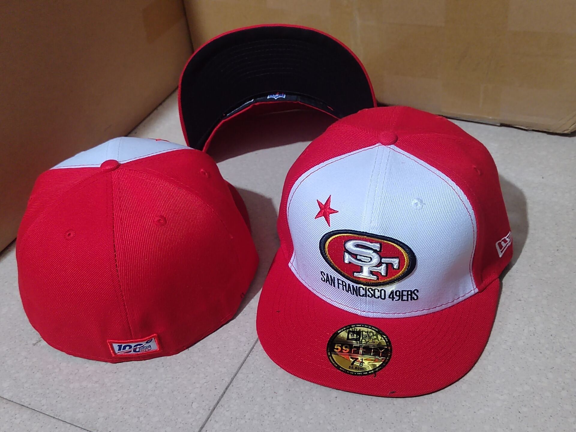 Venta al por mayor Rugby League gorra de béisbol completamente cerrada tapa de tablero protección solar sombra de sol gorra de ala plana no ajustable sombrero de ala curva