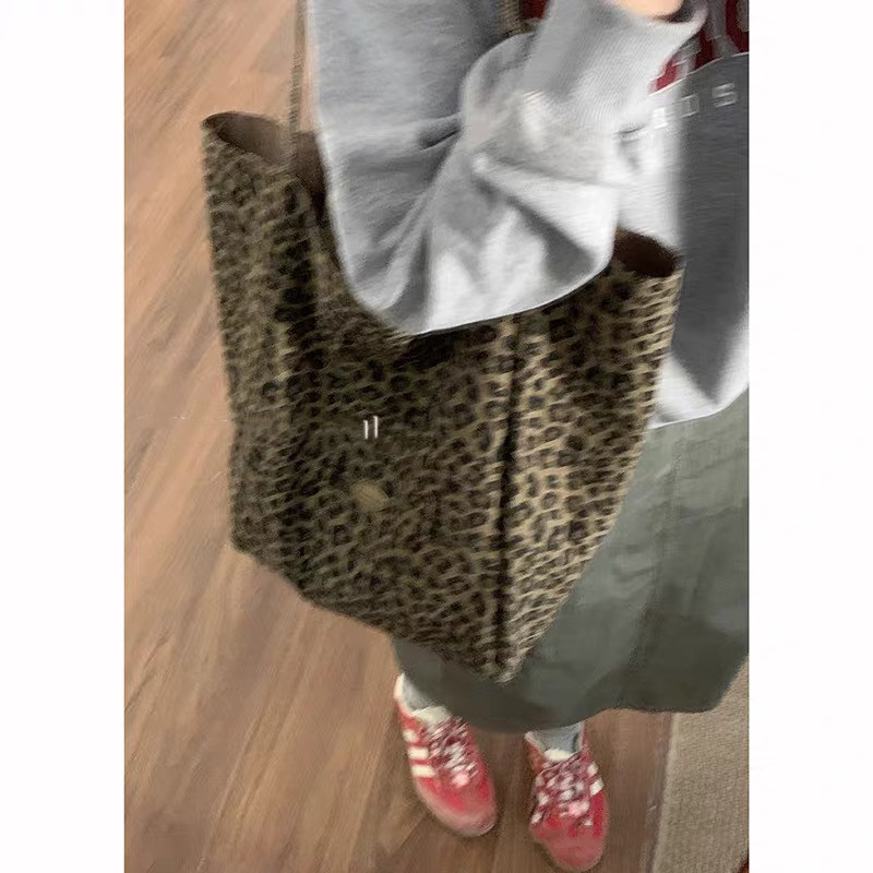 1221cfc4bcb2cd6ab1e2303e6325b1