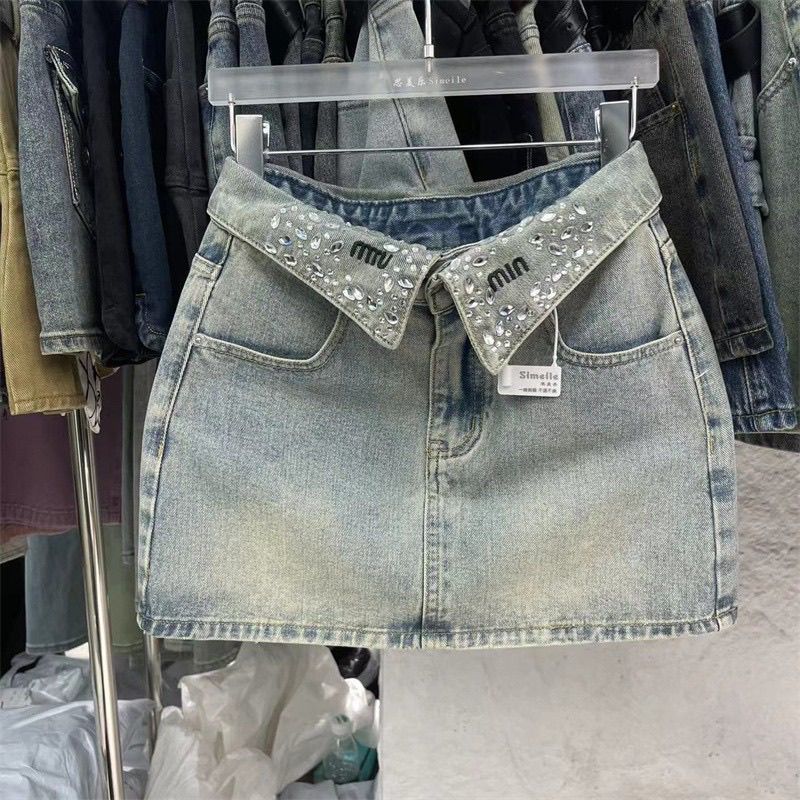 Qadın üçün yuyulmuş denim mini yubka, A-siluet, bəzəkli