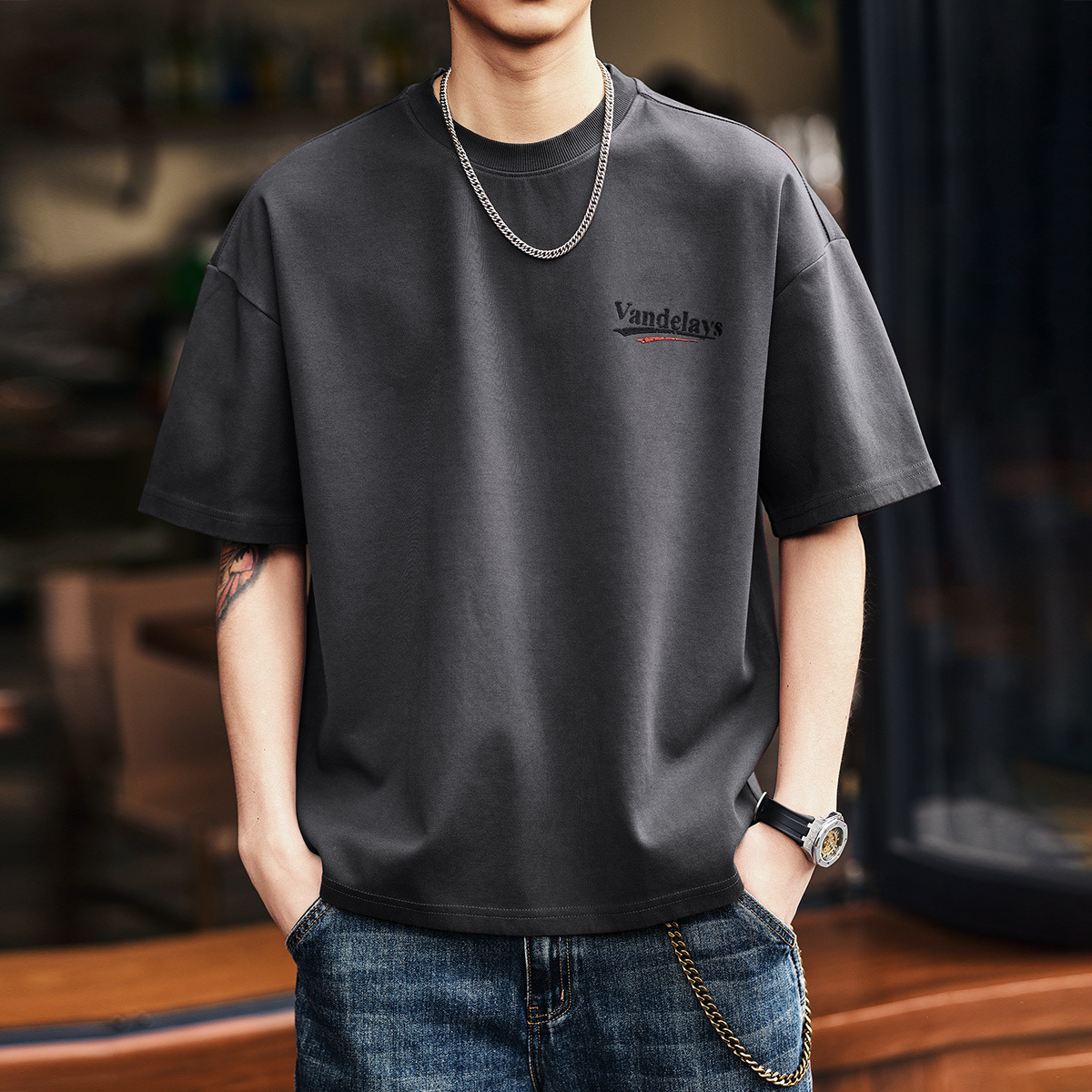 глиняный серый