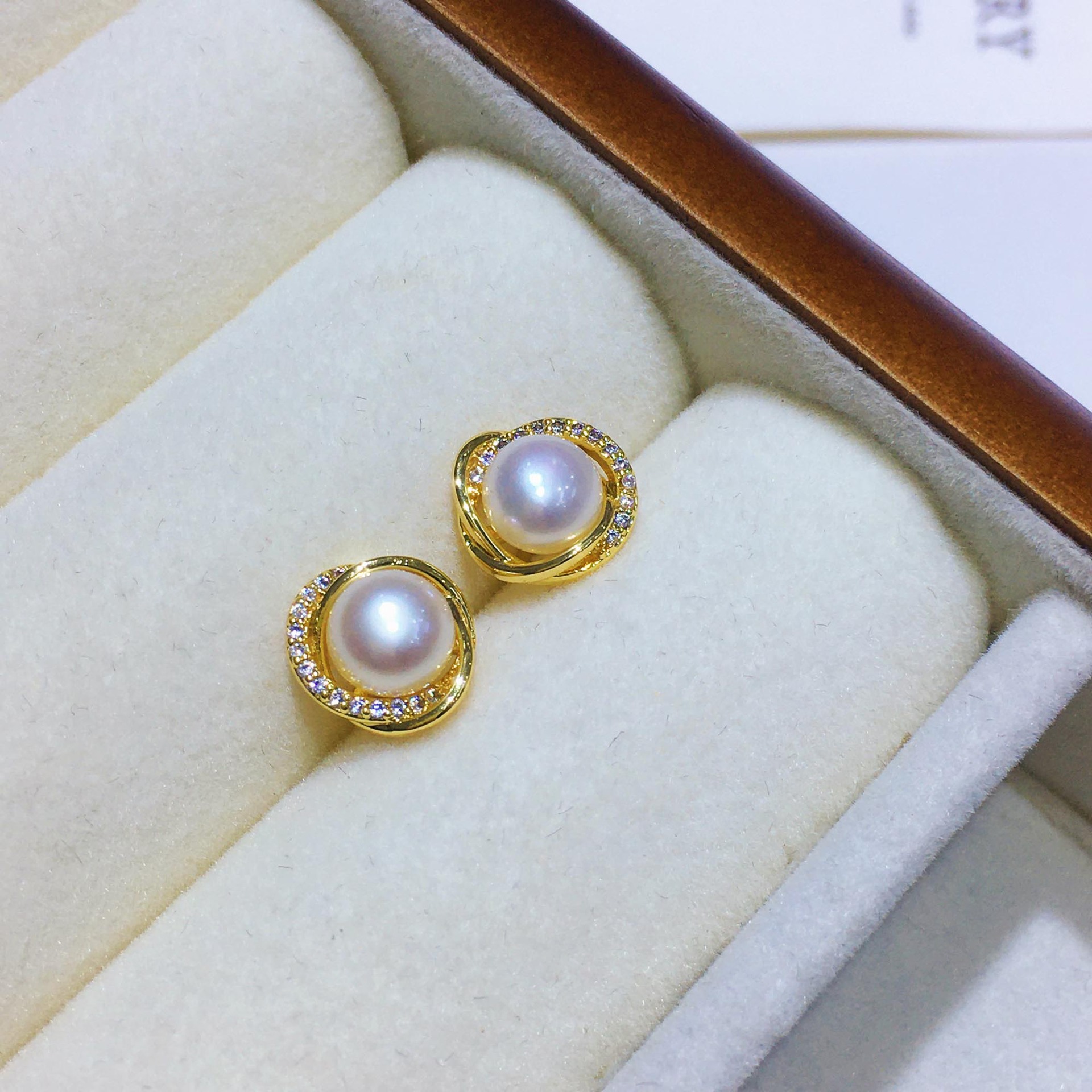 ���� ins�绨���黨Ԫ����Ȼ��ˮ�������С�����ʰٴ��������