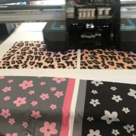 织物皮革印刷;其他材料印刷;手机保护套