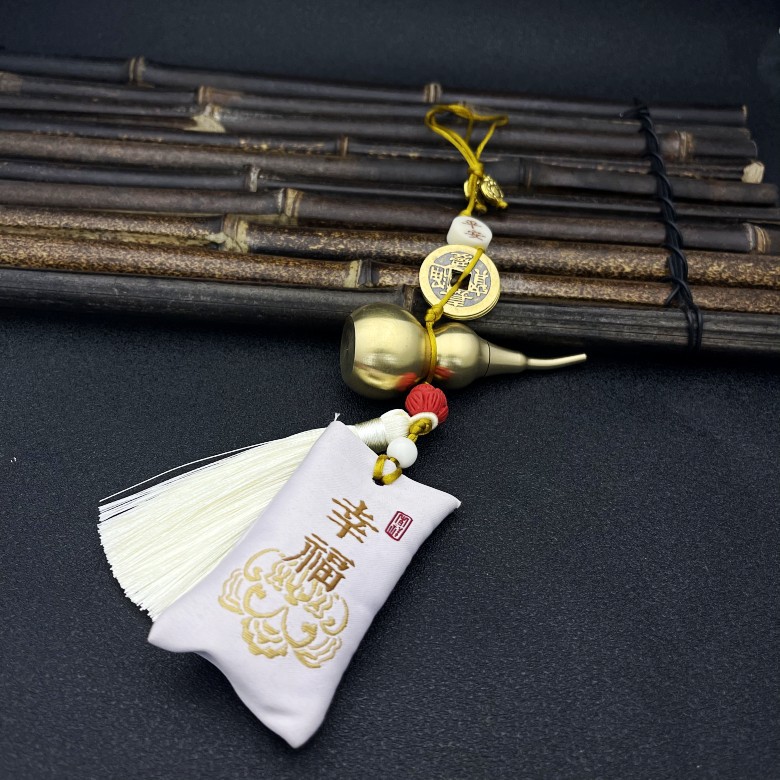 Xiangbao Copper Gourd Pendant-White Happiness