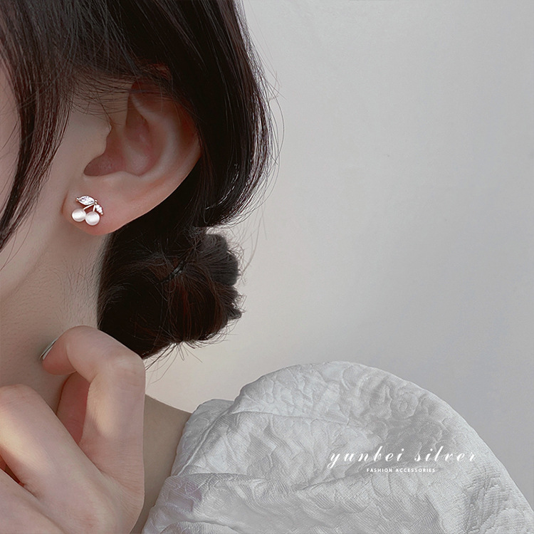 s925银针简约耳钉女小众气质樱桃耳环2022年新款潮夏独特设计耳饰