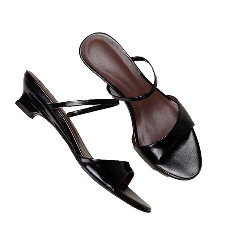 El temperamento francés de seda de punta de tacones altos, sandalias de moda de correa delgada de mujer image 5