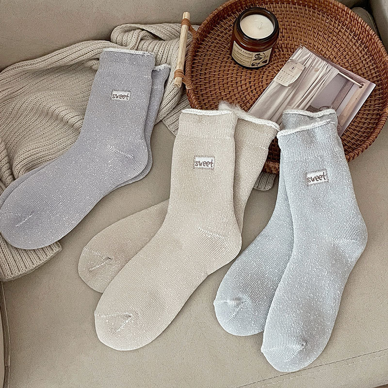 Kışın sıcak çoraplar işlemeli çoraplar artı kadife kalın taban çorapları düz renk fırçalanmış çoraplar kışlık kalınlaştırılmış kadın çorapları_voghion.com